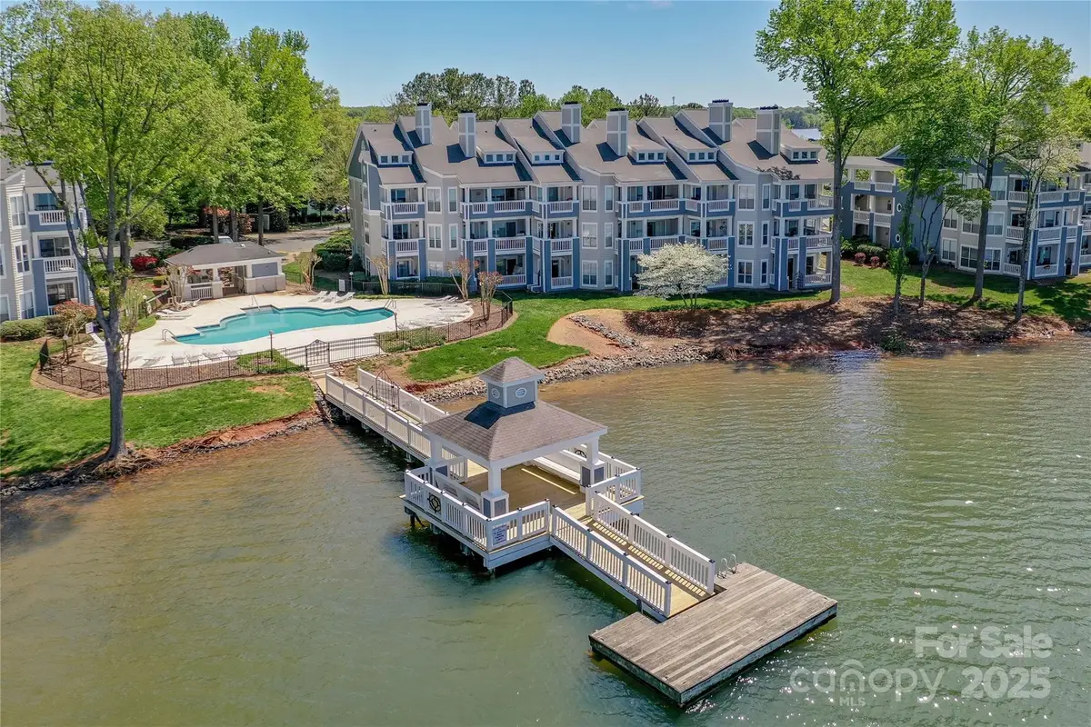 941 Southwest Drive, Davidson, NC 28036 - Image #1