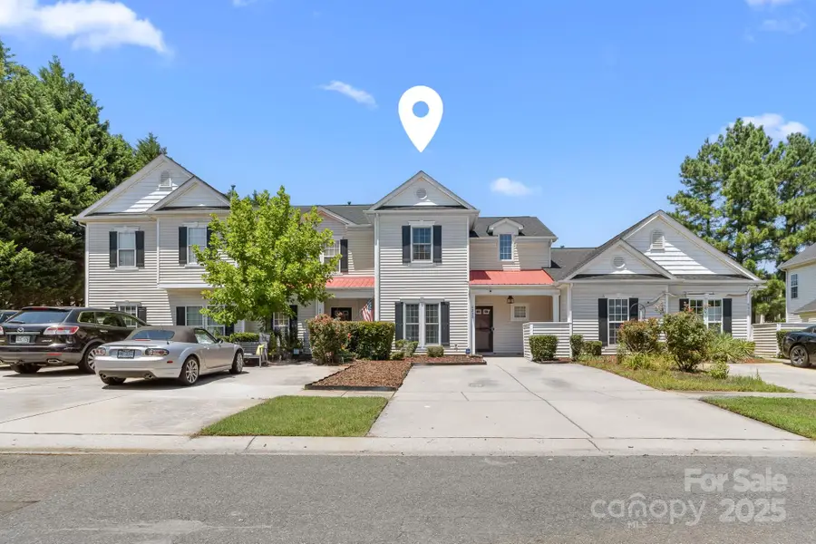 4313 Eaves Lane, Charlotte, NC 28215 - Image #2