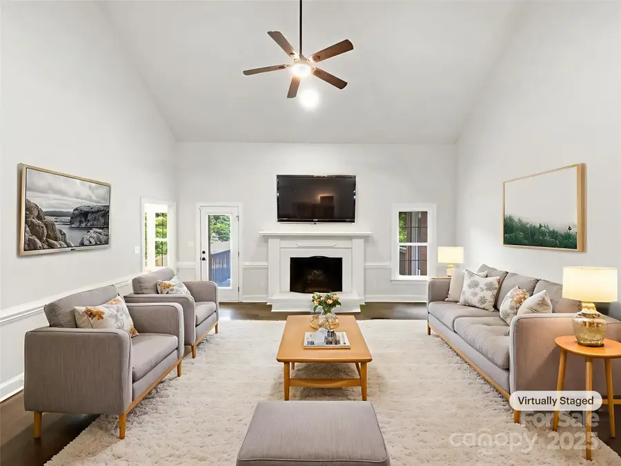 8117 Shannon Woods Lane, Matthews, NC 28104 - Image #3