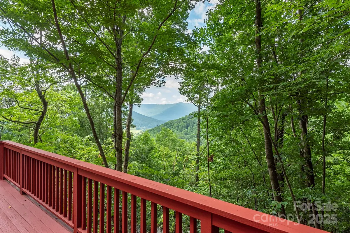 7 Winding Poplar Road, Black Mountain, NC 28711 - Image #1