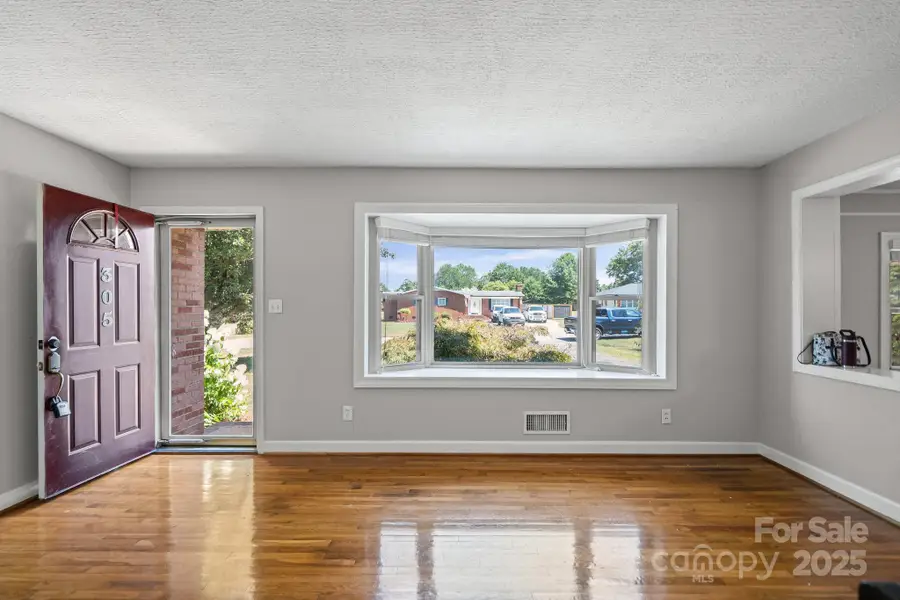 305 Ridge Drive, Mount Holly, NC 28120 - Image #2