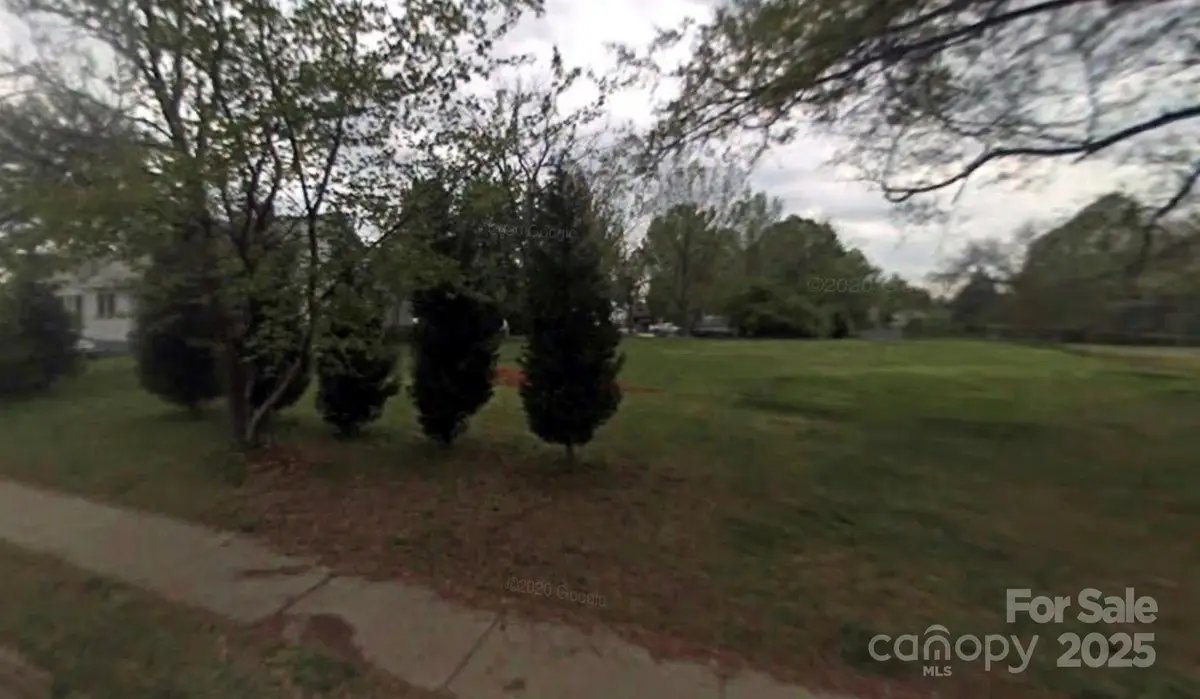 646 W Sharpe Street, Statesville, NC 28677 - Image #1