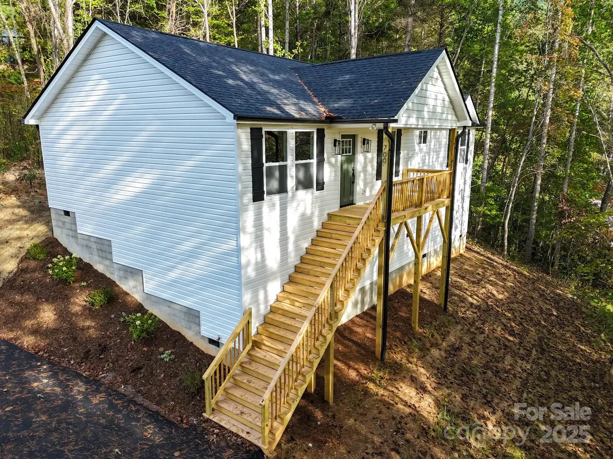 700 Old Fort Road, Fairview, NC 28730 - #1