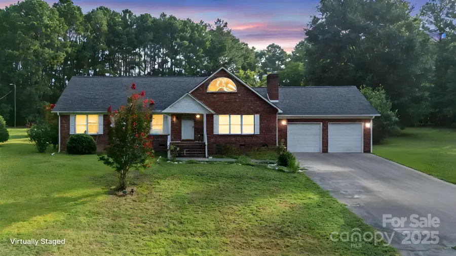 318 Freeman Drive, Wadesboro, NC 28170 - Image #2