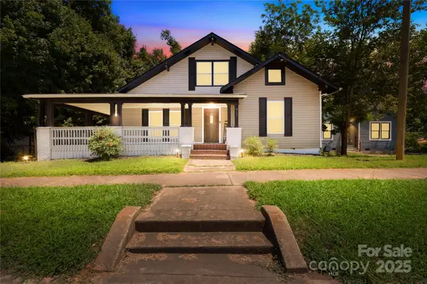 911 Wilson W Lee Boulevard, Statesville, NC 28677