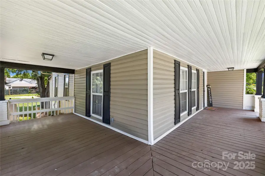 911 Wilson W Lee Boulevard, Statesville, NC 28677 - Image #3