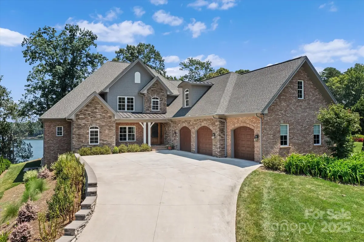 1122 Astoria Parkway, Catawba, NC 28609 - Image #1