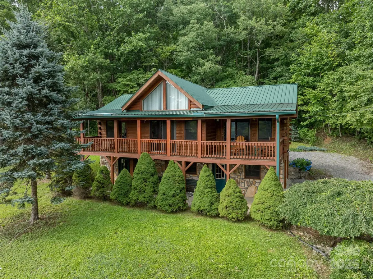 125 Apple Blossom Lane, Maggie Valley, NC 28751 - Image #1