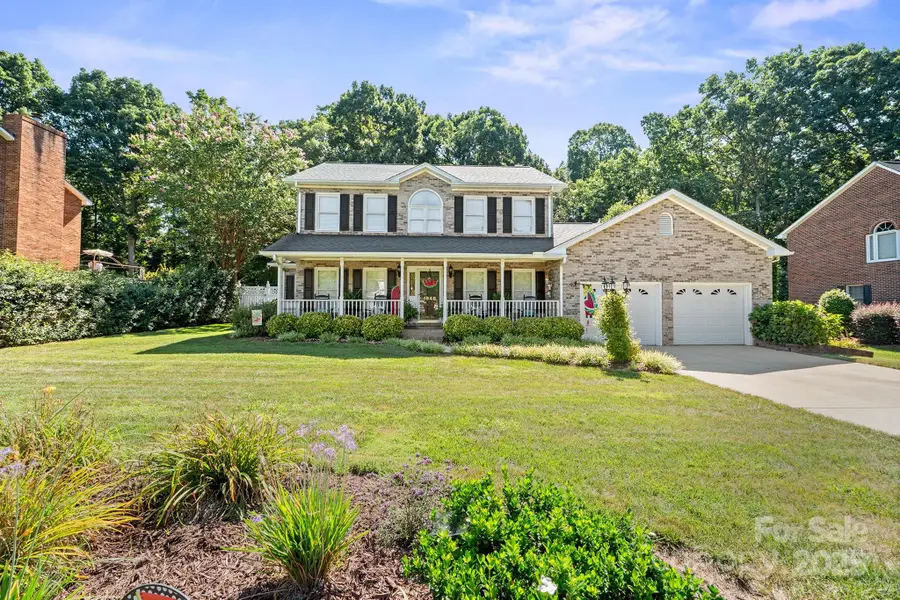 1948 Twin Ponds Drive, Hickory, NC 28602 - Image #2