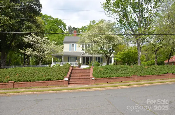 427 Pee Dee Avenue, Albemarle, NC 28001