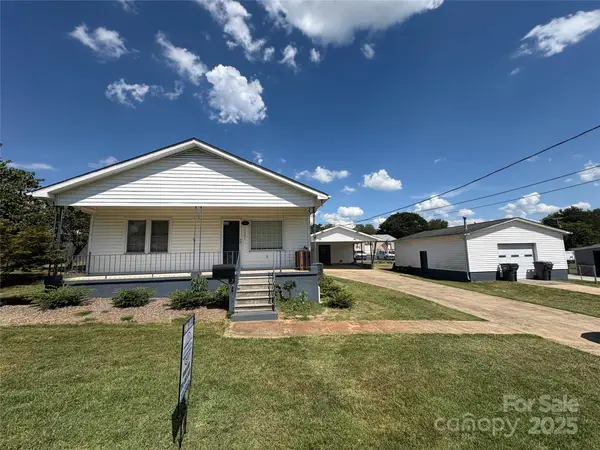 110 N Davis Street, Dallas, NC 28034