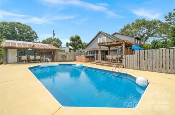 3368 Plateau Road, Newton, NC 28658