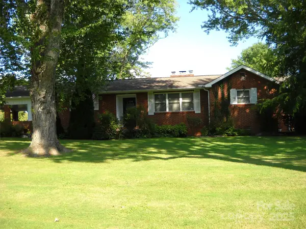 242 Liberty Road, Candler, NC 28715