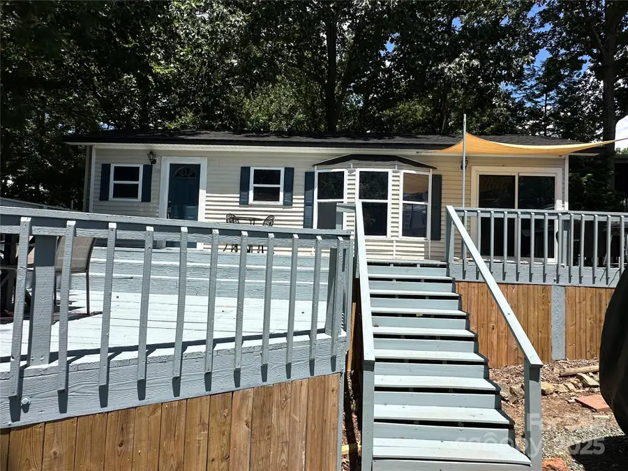 112 N Cardinal Drive, New London, NC 28127 - Image #2