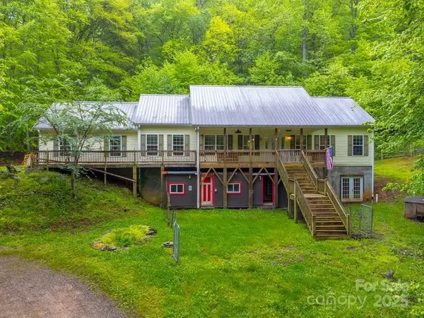 910 Hannah Mountain Road, Otto, NC 28763