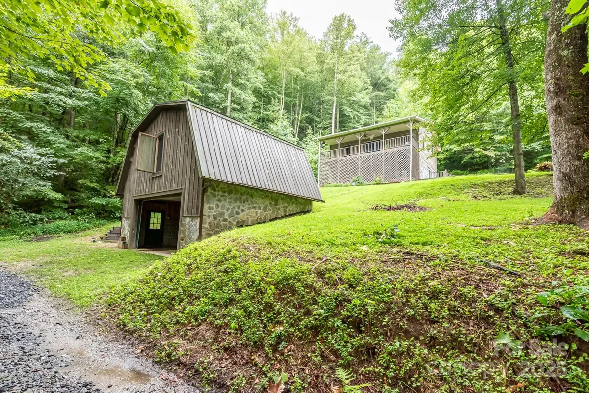 15595 S Us Highway 421 Highway S, Deep Gap, NC 28618 - Image #1