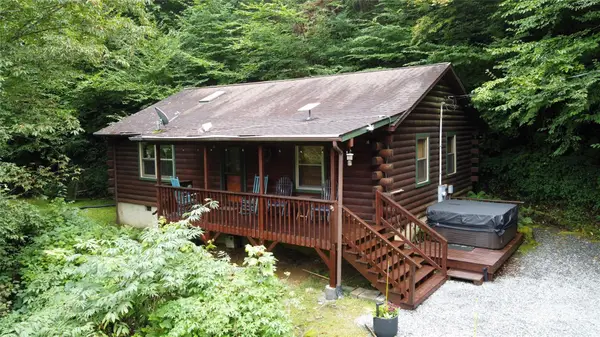 152 Trails End Lane, Maggie Valley, NC 28751