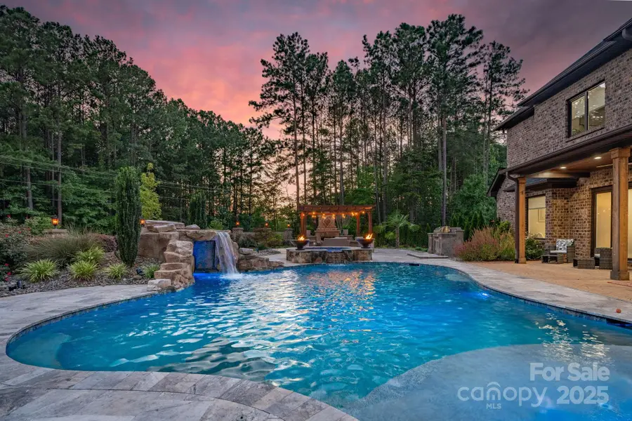 7946 Norman Pointe Drive, Denver, NC 28037 - Image #2