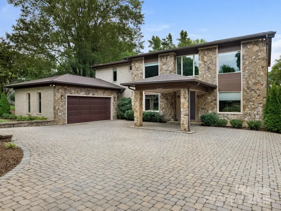 2011 Sharon Avenue, Charlotte, NC 28211 - Image #2