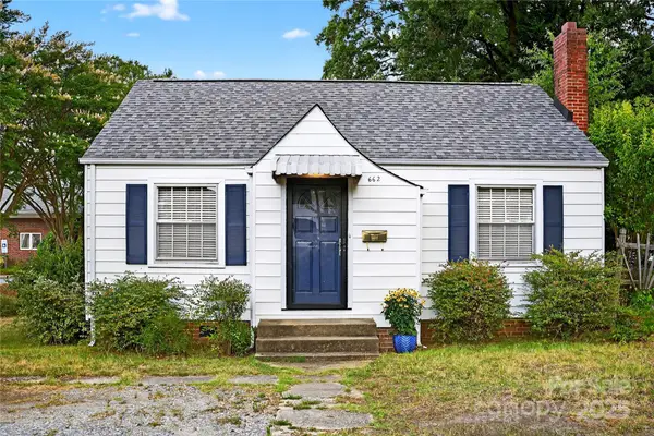 662 Carpenter Avenue, Mooresville, NC 28115