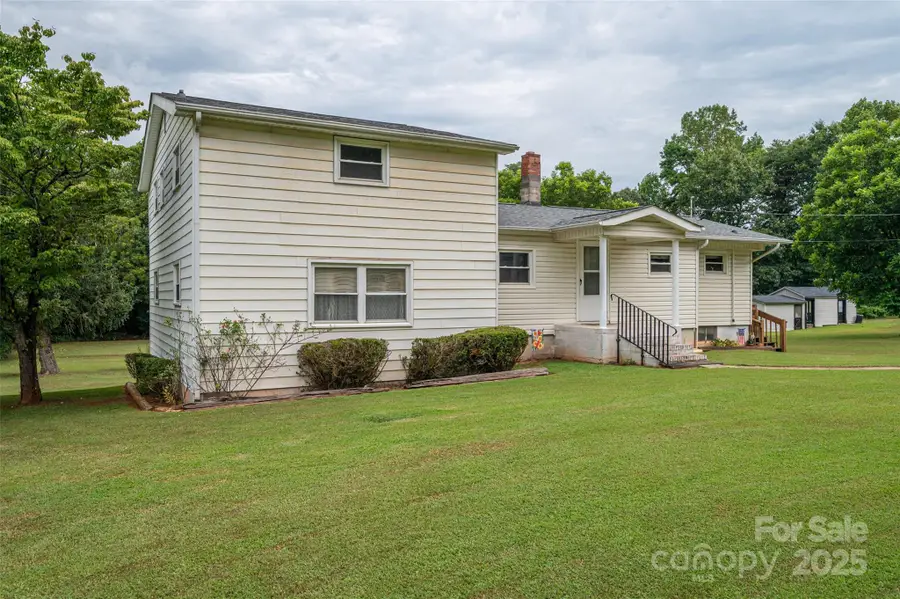 2320 Claremont Road, Newton, NC 28658 - Image #2