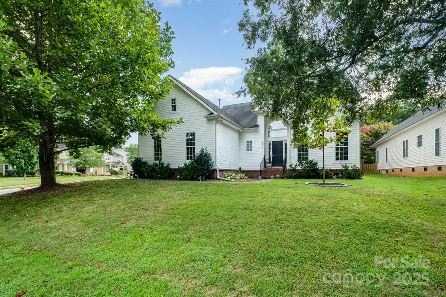 9319 Arbor Creek Drive, Charlotte, NC 28269 - Image #2