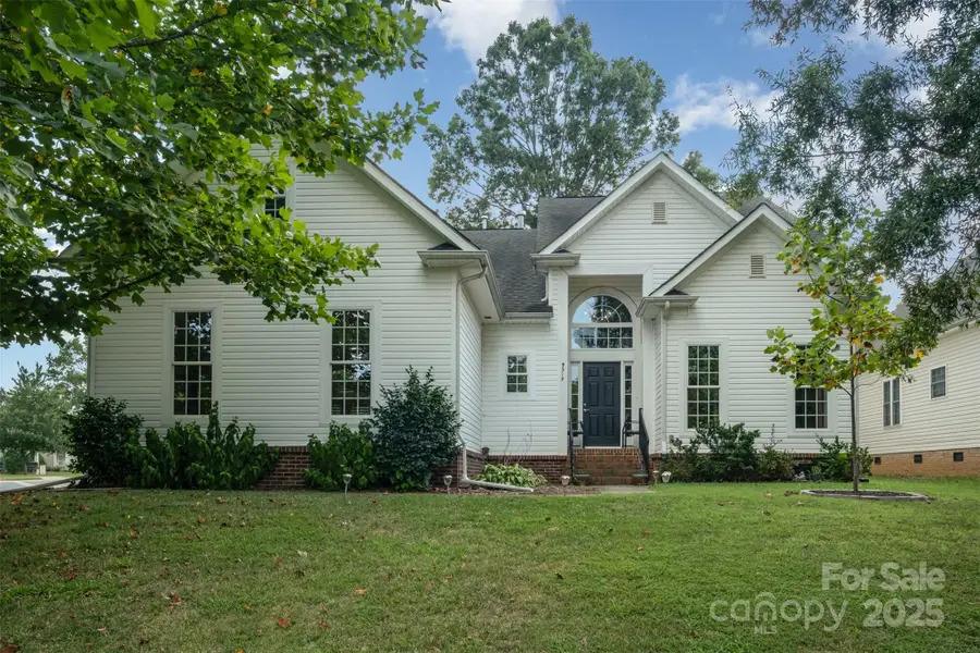 9319 Arbor Creek Drive, Charlotte, NC 28269 - Image #3