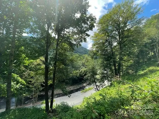 2457 N Us 19e Highway, Newland, NC 28657 - Image #1