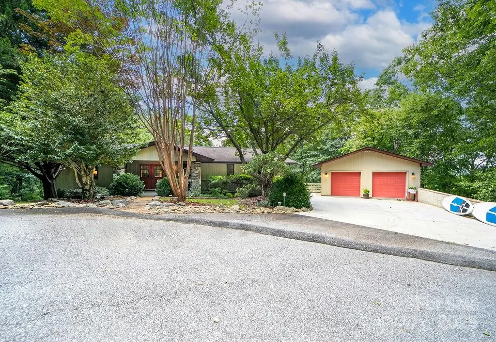 58 Warwaseeta Court, Brevard, NC 28712 - Image #1