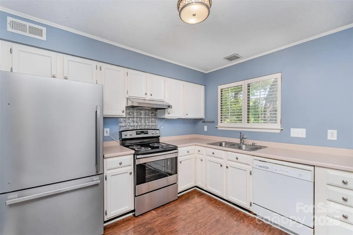 3001 Heathstead Place, Charlotte, NC 28210 - Image #1