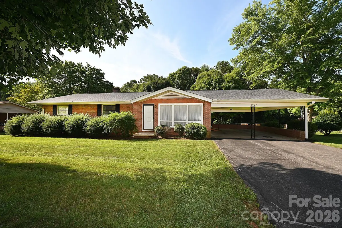 1740 23rd Avenue Lane Ne, Hickory, NC 28601 - #1