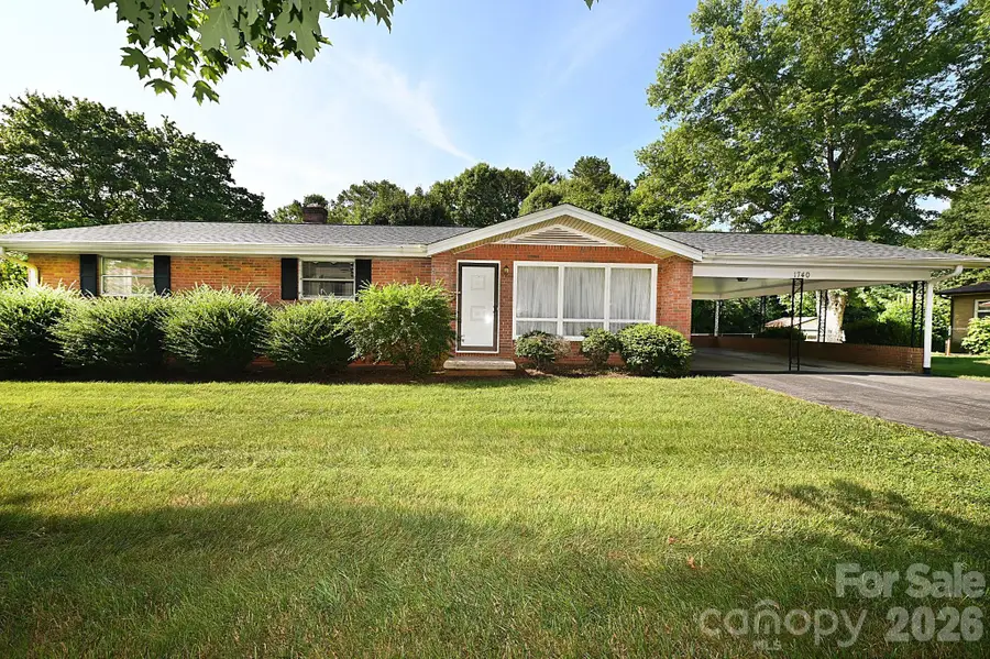 1740 23rd Avenue Lane Ne, Hickory, NC 28601 - #3