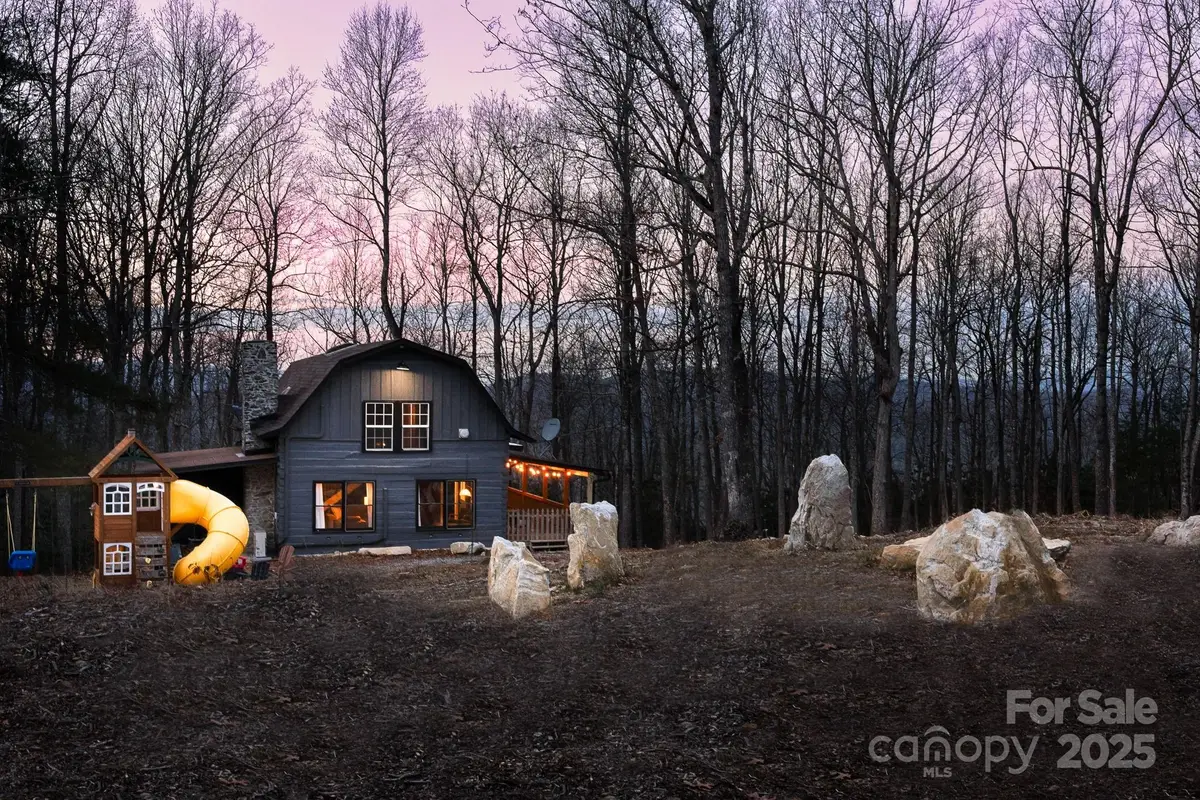 39 Finch Lane, Zirconia, NC 28790 - Image #1