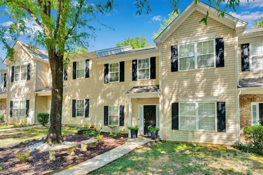 2208 Winthrop Chase Drive, Charlotte, NC 28212 - Image #3