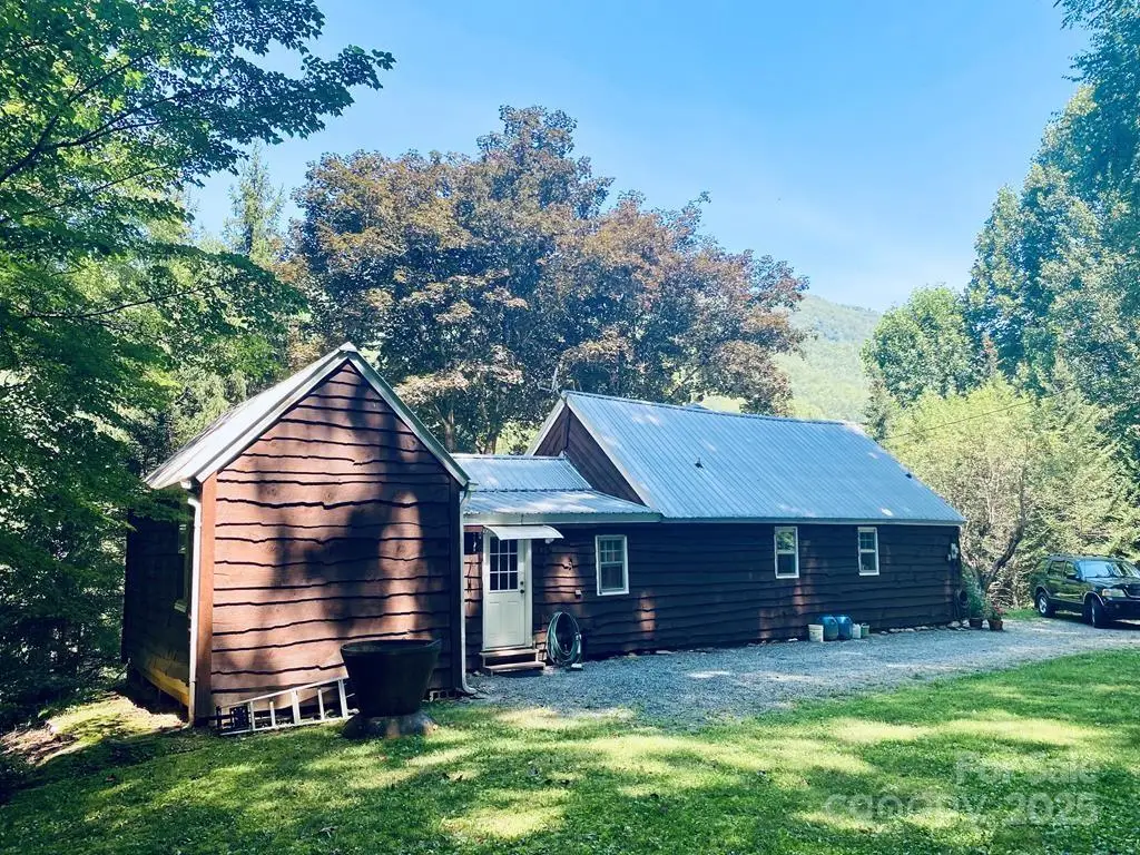 100 Crosspatch Drive, Bryson City, NC 28713 - #1