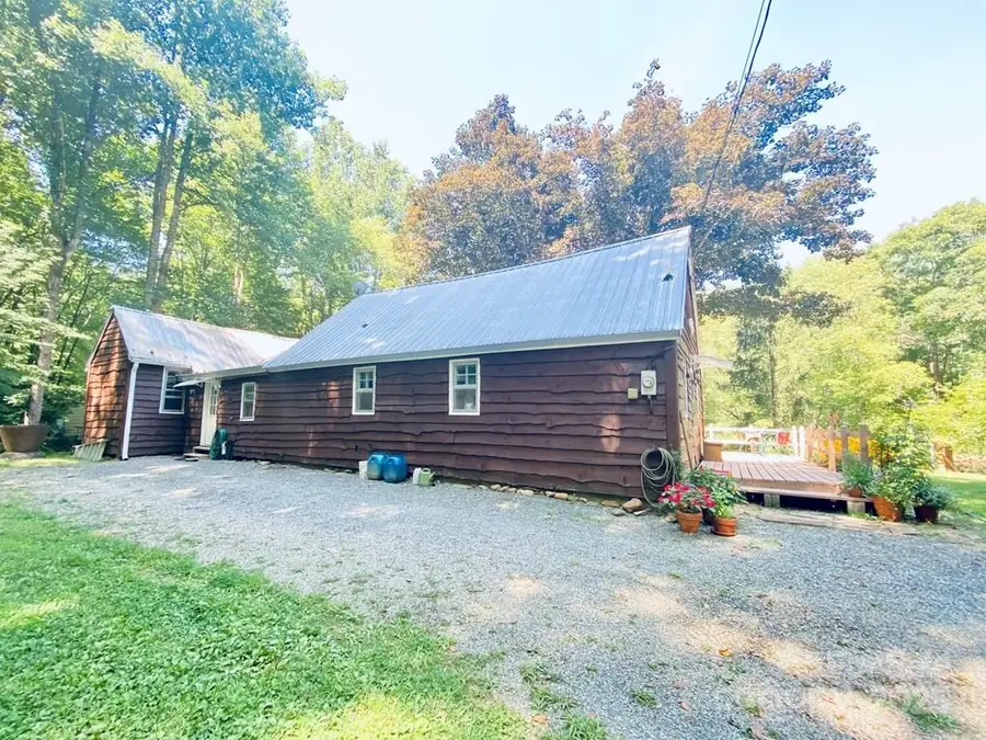 100 Crosspatch Drive, Bryson City, NC 28713 - #3
