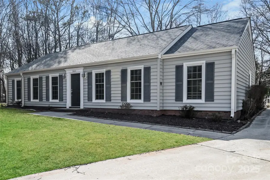 9601 Cloverwood Court, Charlotte, NC 28270 - Image #2