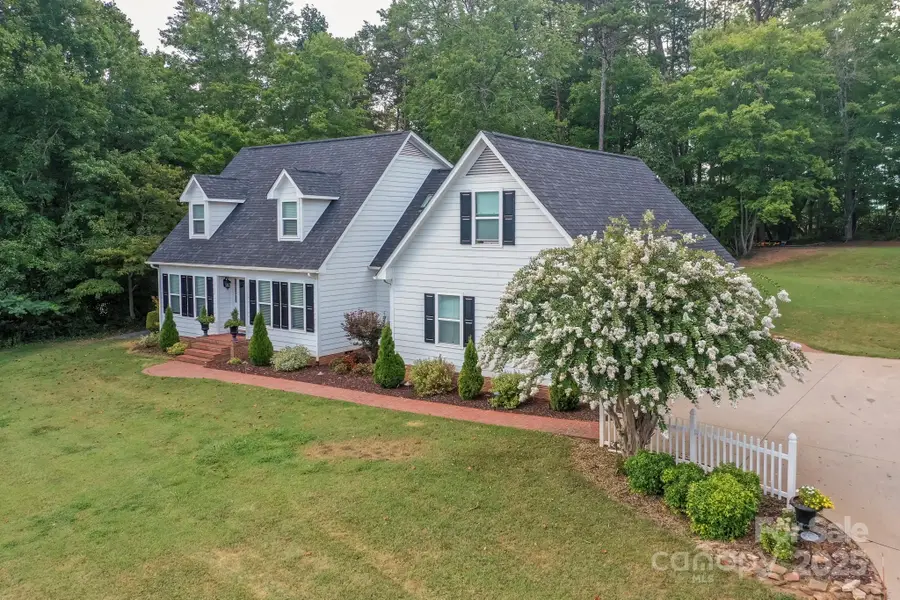 191 Briarwood Drive, Rutherfordton, NC 28139 - Image #2
