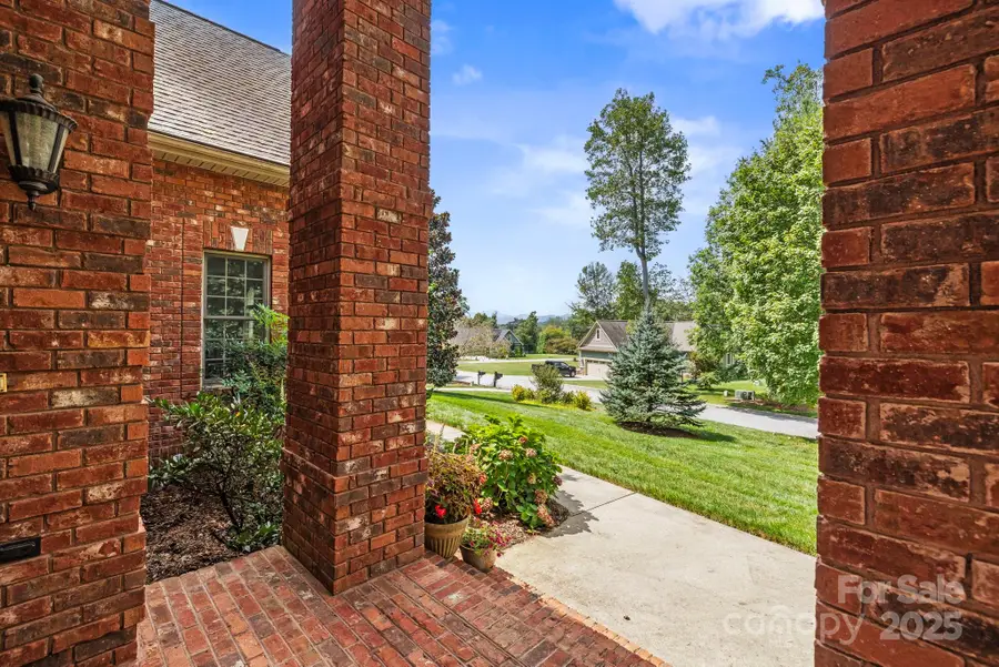 46 Beale Court, Fletcher, NC 28732 - Image #3