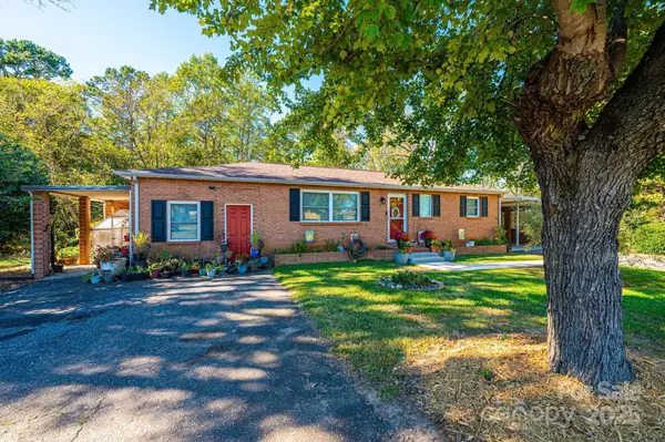 3842 Dowell Street, Hickory, NC 28602