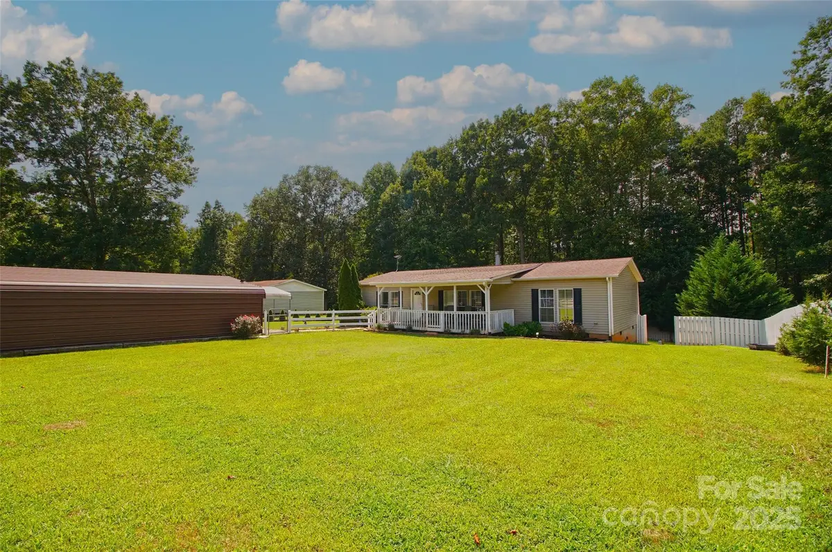 7010 Executive Circle, Denver, NC 28037 - Image #1