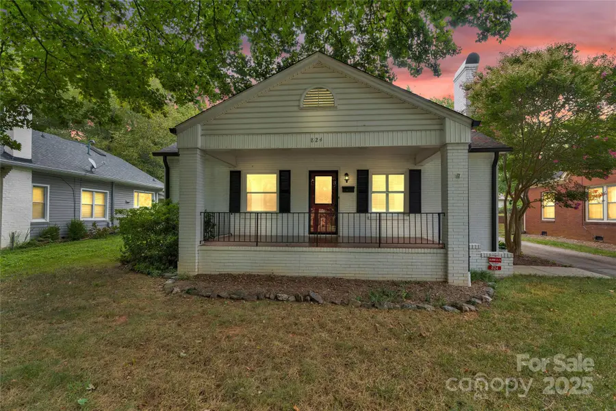 824 Davie Avenue, Statesville, NC 28677 - Image #2