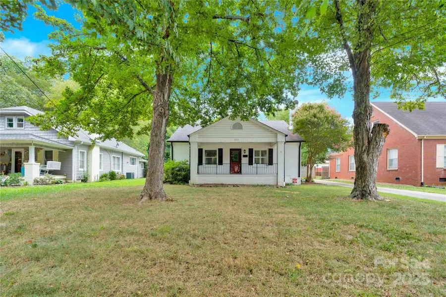 824 Davie Avenue, Statesville, NC 28677 - Image #3