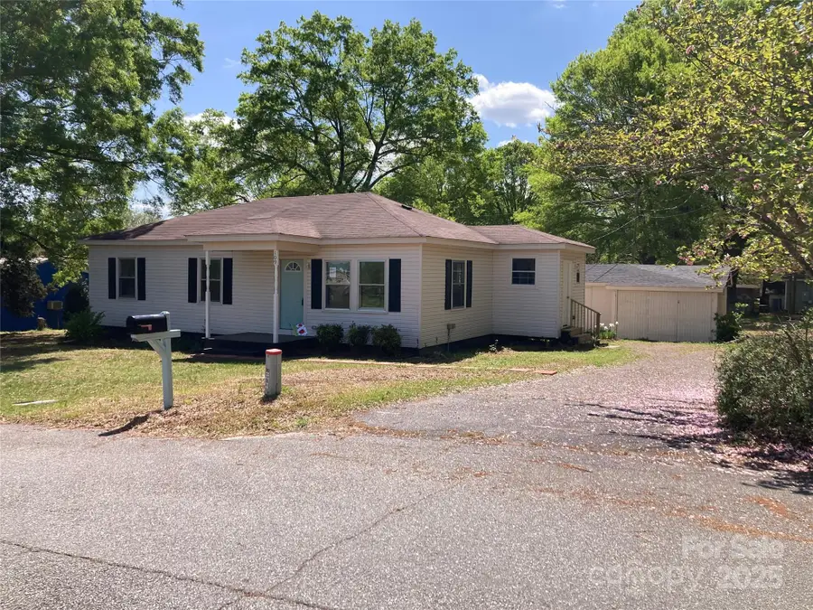 109 Barrett Street, Cherryville, NC 28021 - Image #2