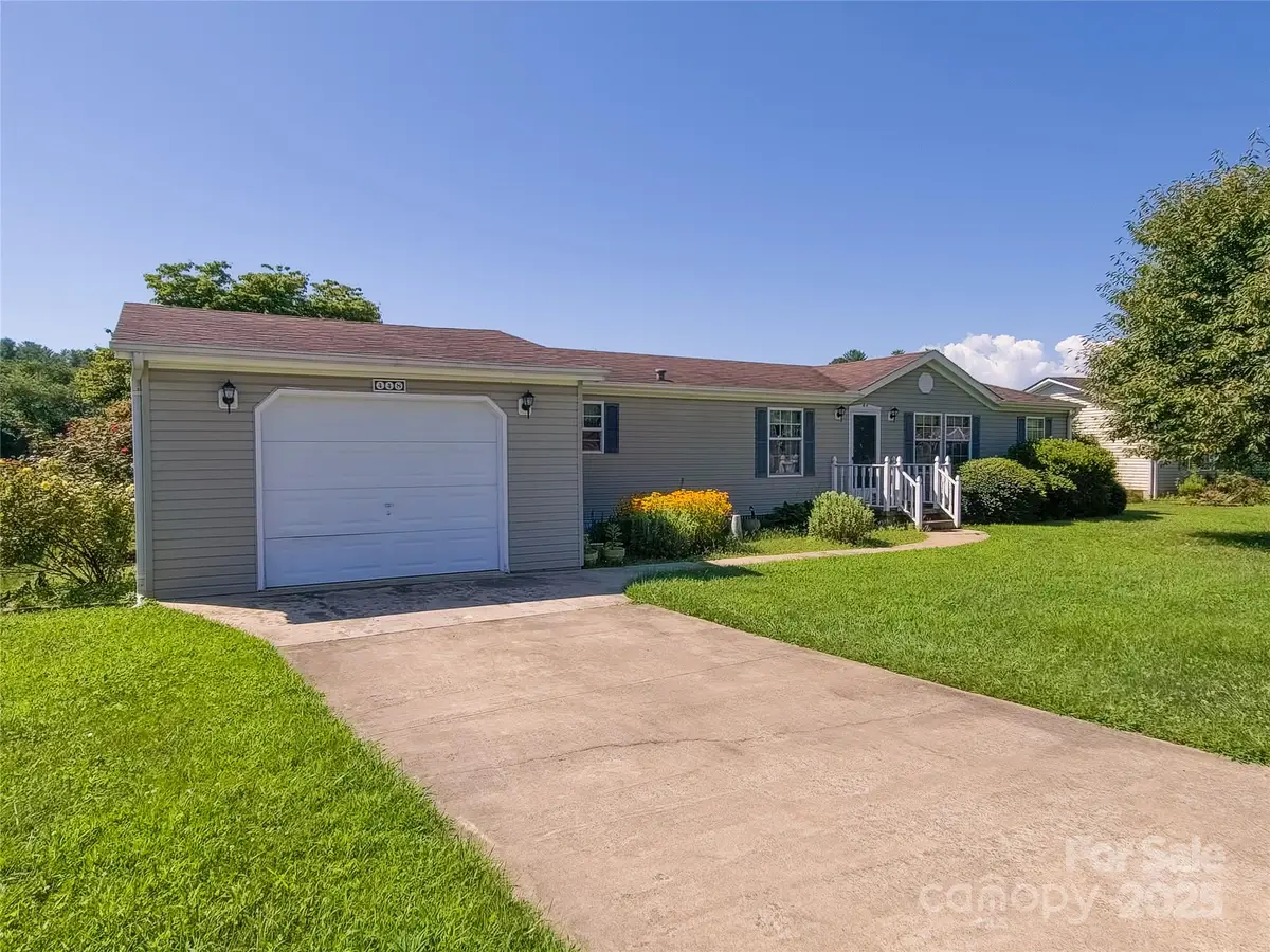 448 Riverwind Drive, Hendersonville, NC 28739 - Image #1