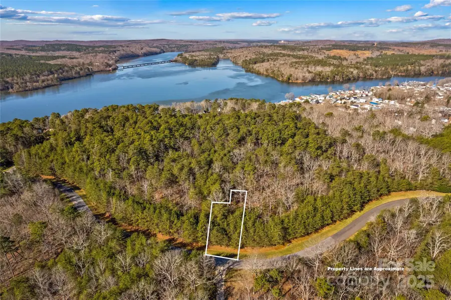 642 Whisper Lake Drive, New London, NC 28127 - Image #2