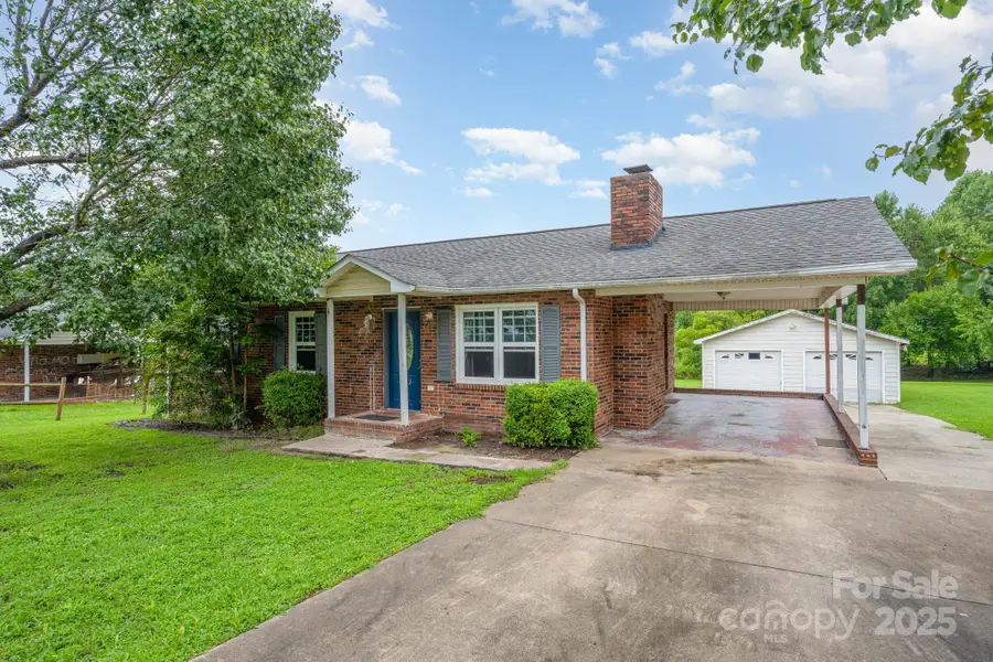 132 Hicks Road, Grover, NC 28073 - Image #2