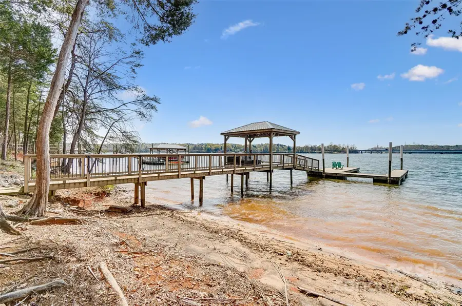 208 Woodwinds Drive, Mount Holly, NC 28120 - Image #3