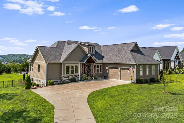 163 Samuel Drive, Mills River, NC 28759