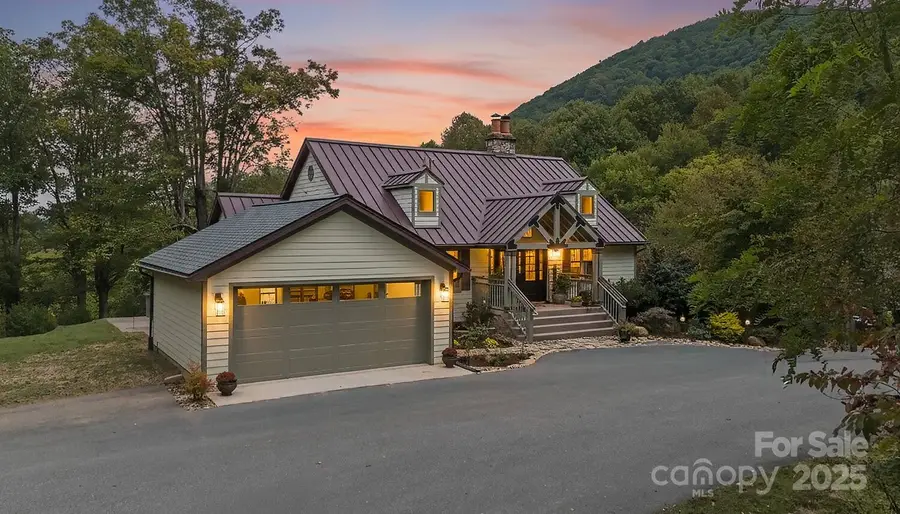 25 View Ridge Parkway, Leicester, NC 28748 - Image #3